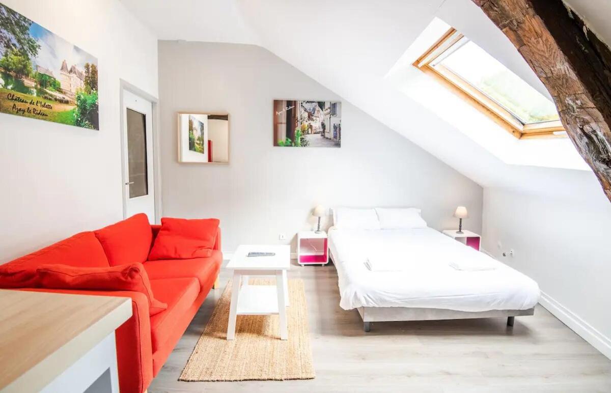 Point Calme & Strategique De Tours Apartment Exterior photo